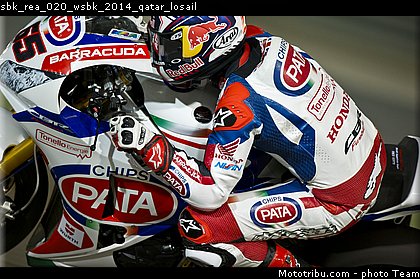 sbk_rea_020_wsbk_2014_qatar_losail.jpg