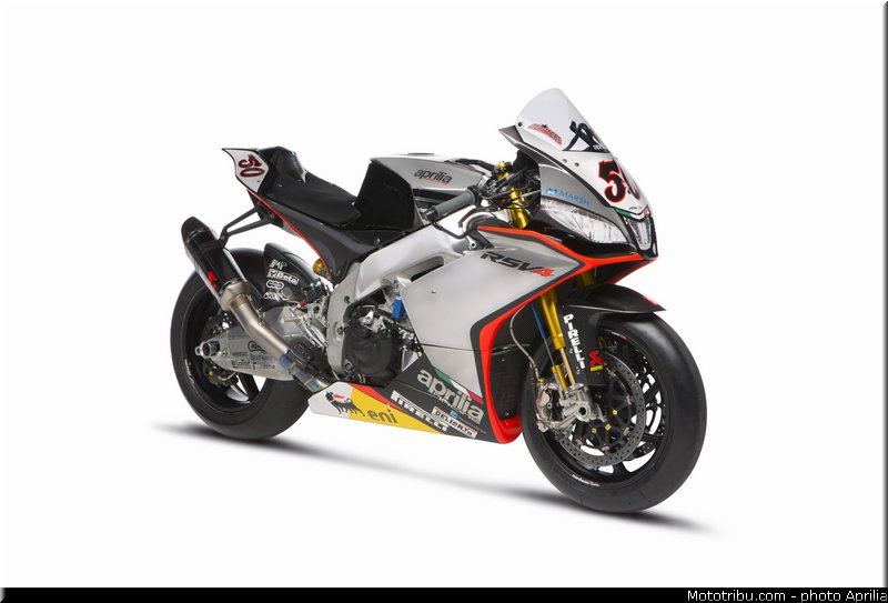 guintoli_11_wsbk_2014_team_aprilia
