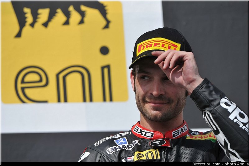 guintoli_12_wsbk_2014_team_aprilia