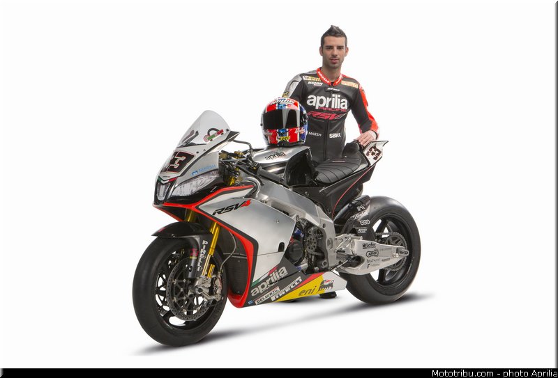 melandri_08_wsbk_2014_team_aprilia