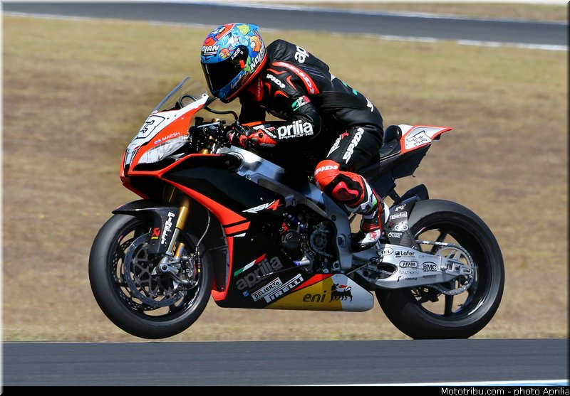 melandri_10_wsbk_2014_team_aprilia