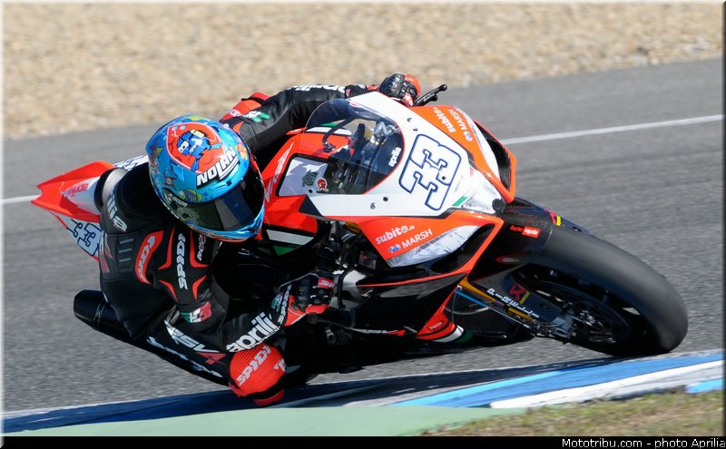 melandri_12_wsbk_2014_team_aprilia