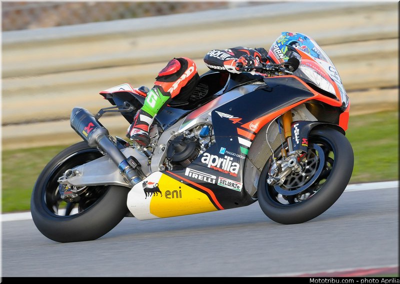 melandri_13_wsbk_2014_team_aprilia