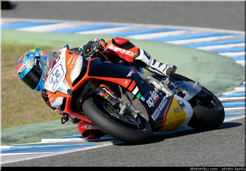 melandri_16_wsbk_2014_team_aprilia