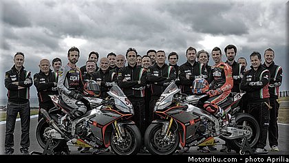 team_4_wsbk_2014_team_aprilia.jpg