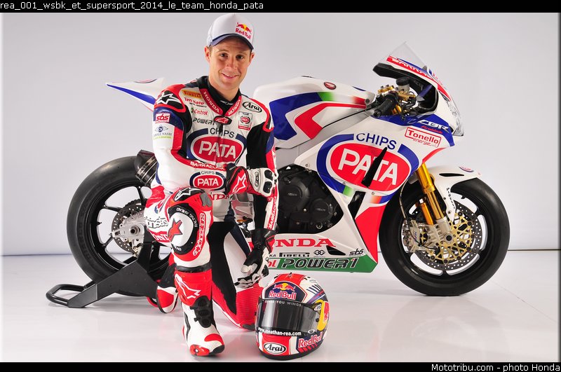 rea_001_wsbk_et_supersport_2014_le_team_honda_pata