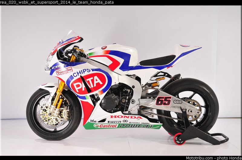 rea_020_wsbk_et_supersport_2014_le_team_honda_pata
