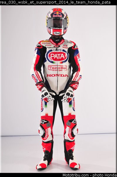 rea_030_wsbk_et_supersport_2014_le_team_honda_pata