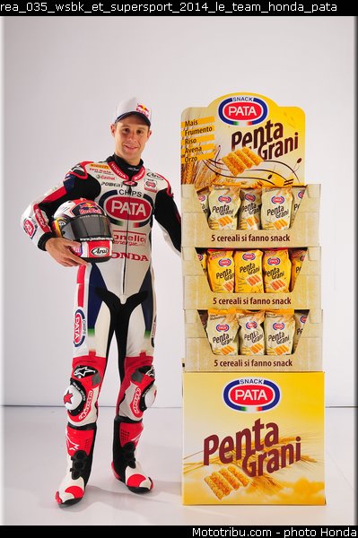 rea_035_wsbk_et_supersport_2014_le_team_honda_pata