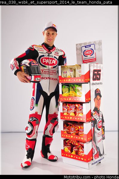 rea_038_wsbk_et_supersport_2014_le_team_honda_pata