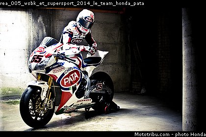 rea_005_wsbk_et_supersport_2014_le_team_honda_pata.jpg