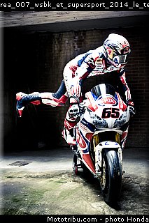 rea_007_wsbk_et_supersport_2014_le_team_honda_pata.jpg