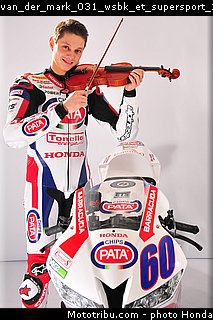 van_der_mark_031_wsbk_et_supersport_2014_le_team_honda_pata.jpg