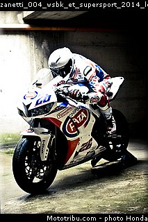 zanetti_004_wsbk_et_supersport_2014_le_team_honda_pata.jpg