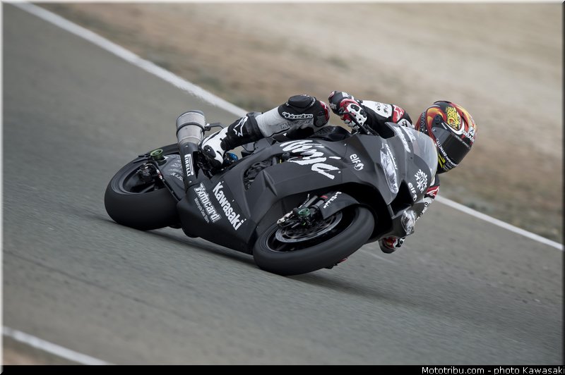 baz_07_wsbk_2014_team_kawasaki