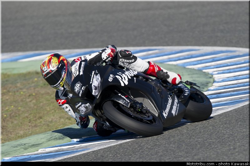 baz_14_wsbk_2014_team_kawasaki