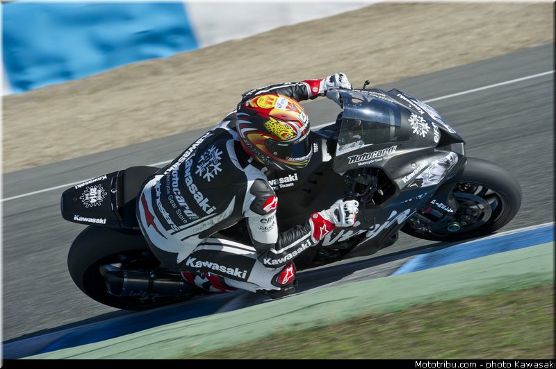 baz_17_wsbk_2014_team_kawasaki