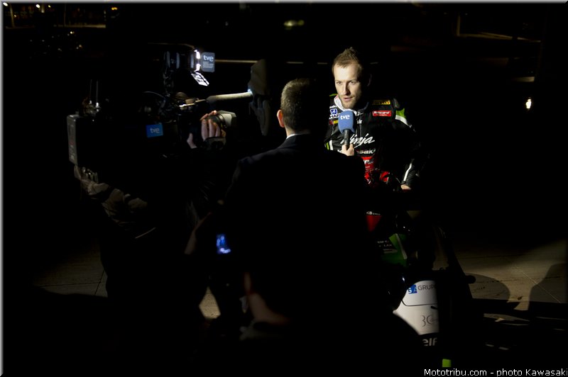 sykes_30_wsbk_2014_team_kawasaki