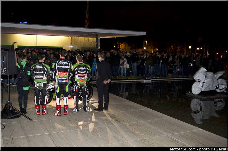 team_launch_16_wsbk_2014_team_kawasaki