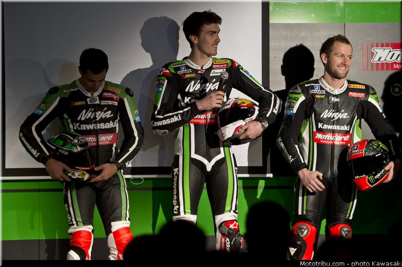 team_launch_22_wsbk_2014_team_kawasaki