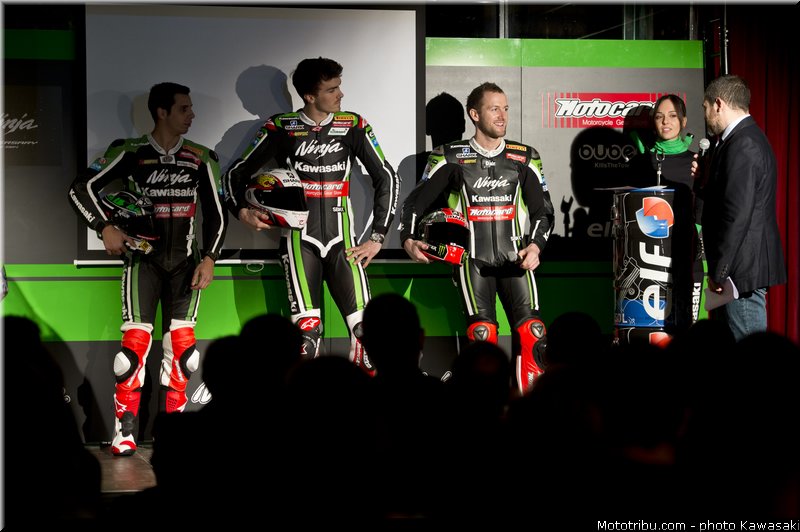 team_launch_23_wsbk_2014_team_kawasaki