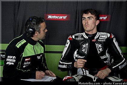 baz_03_wsbk_2014_team_kawasaki.jpg