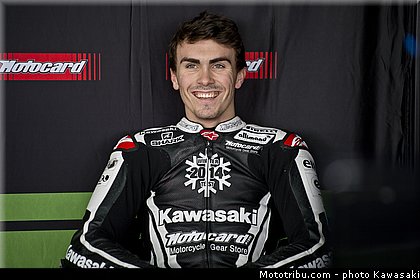 baz_05_wsbk_2014_team_kawasaki.jpg