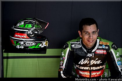 salom_01_wsbk_2014_team_kawasaki.jpg