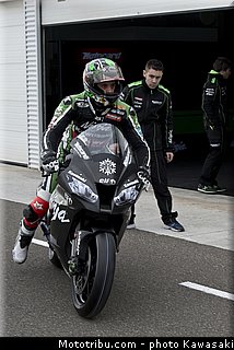 salom_02_wsbk_2014_team_kawasaki.jpg