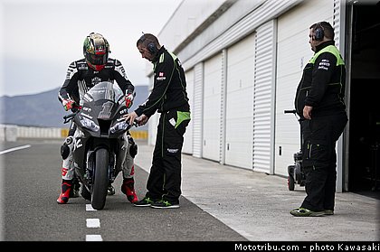 sykes_06_wsbk_2014_team_kawasaki.jpg