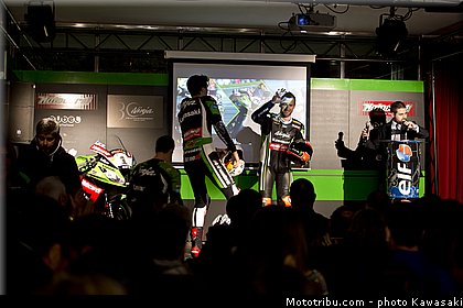 team_launch_21_wsbk_2014_team_kawasaki.jpg