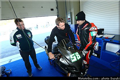 laverty_m_03_wsbk_2014_team_suzuki.jpg