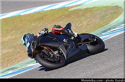 laverty_m_11_wsbk_2014_team_suzuki.jpg