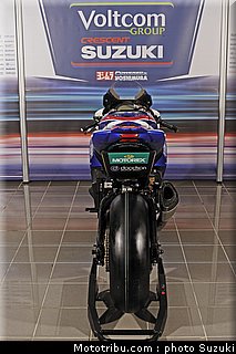 laverty_m_12_wsbk_2014_team_suzuki.jpg