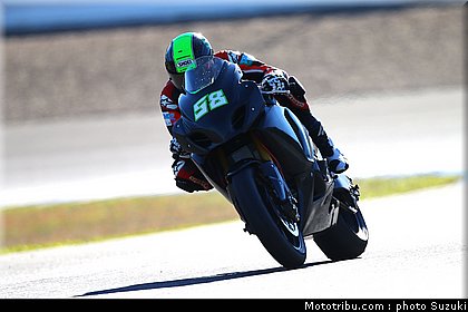 laverty_m_29_wsbk_2014_team_suzuki.jpg