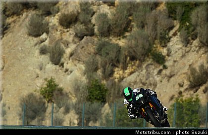 laverty_m_36_wsbk_2014_team_suzuki.jpg