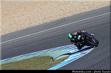 laverty_m_37_wsbk_2014_team_suzuki.jpg