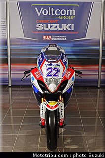 lowes_a_05_wsbk_2014_team_suzuki.jpg