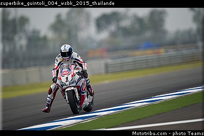 superbike_guintoli_004_wsbk_2015_thailande.jpg