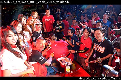 superbike_pit_babe_001_wsbk_2015_thailande.jpg