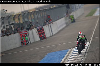 superbike_rea_019_wsbk_2015_thailande.jpg
