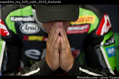 superbike_rea_025_wsbk_2015_thailande.jpg