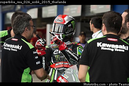 superbike_rea_026_wsbk_2015_thailande.jpg