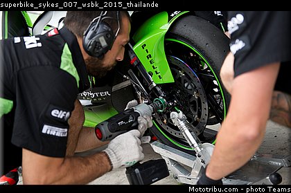 superbike_sykes_007_wsbk_2015_thailande.jpg