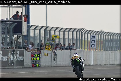 supersport_sofuoglu_009_wsbk_2015_thailande.jpg