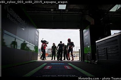 sbk_sykes_003_wsbk_2015_espagne_aragon.jpg