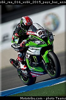 sbk_rea_016_wsbk_2015_pays_bas_assen.jpg