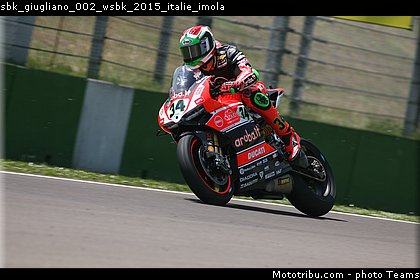 sbk_giugliano_002_wsbk_2015_italie_imola.jpg