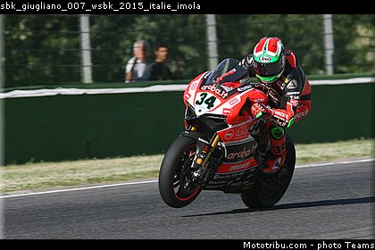 sbk_giugliano_007_wsbk_2015_italie_imola.jpg