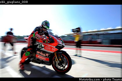 sbk_giugliano_008.jpg
